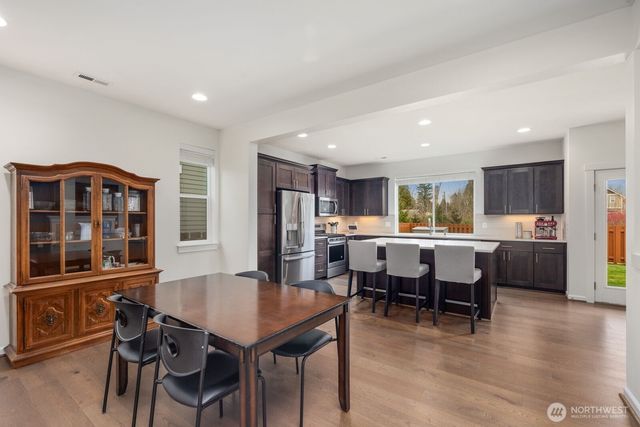 27318 14th Court S, Des Moines, WA 98198