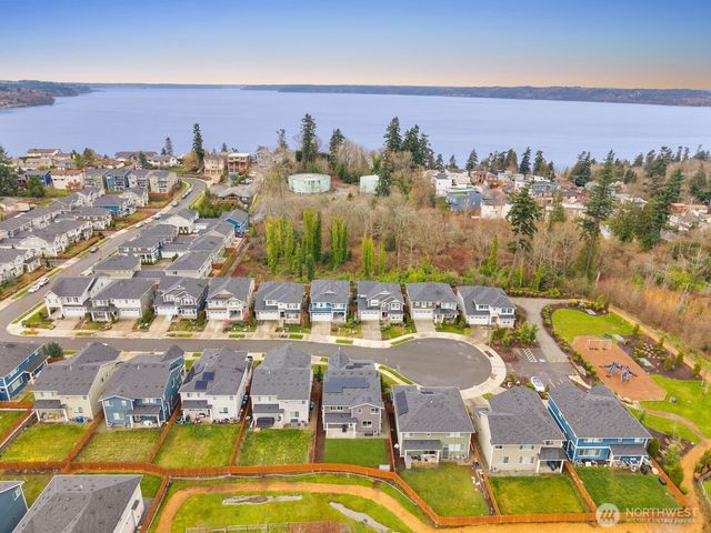 27318 14th Court S, Des Moines, WA 98198