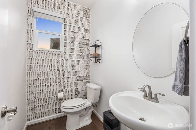 27318 14th Court S, Des Moines, WA 98198