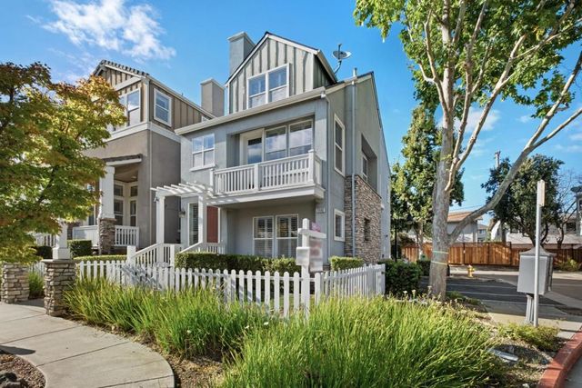 20582 Murano Circle, Cupertino, CA 95014