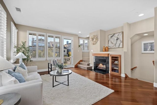 20582 Murano Circle, Cupertino, CA 95014