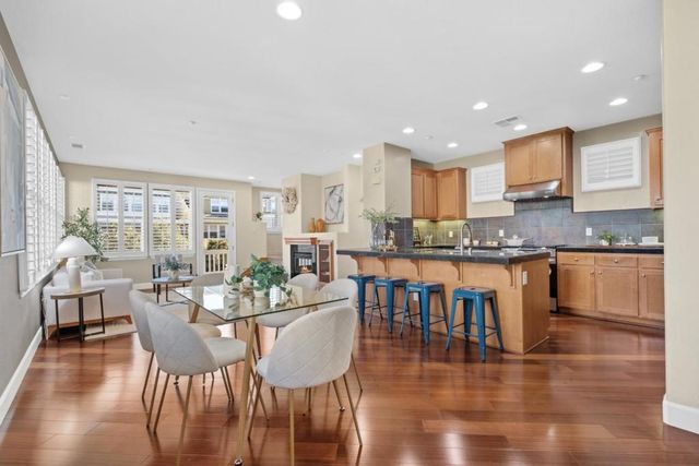 20582 Murano Circle, Cupertino, CA 95014