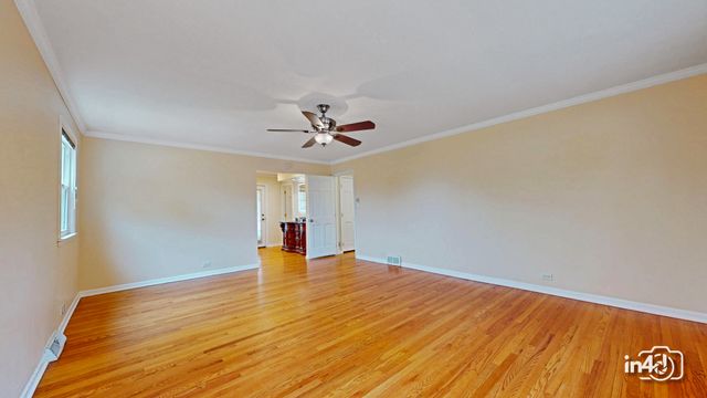 2745 Covert Road, Glenview, IL 60025