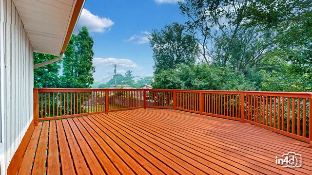 2745 Covert Road, Glenview, IL 60025
