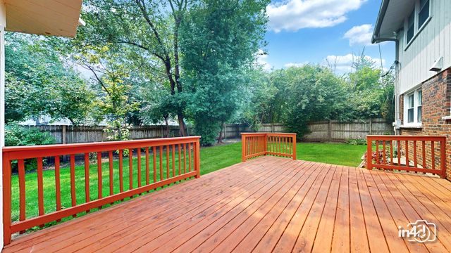 2745 Covert Road, Glenview, IL 60025
