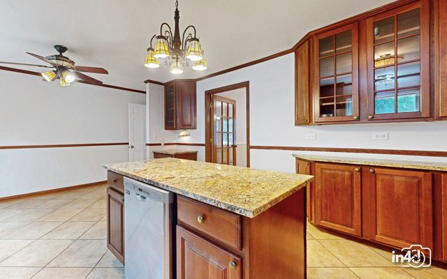 2745 Covert Road, Glenview, IL 60025
