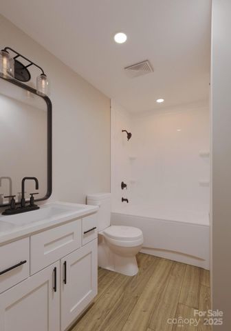 4949 Fitzgerald Avenue 5, Charlotte, NC 28213