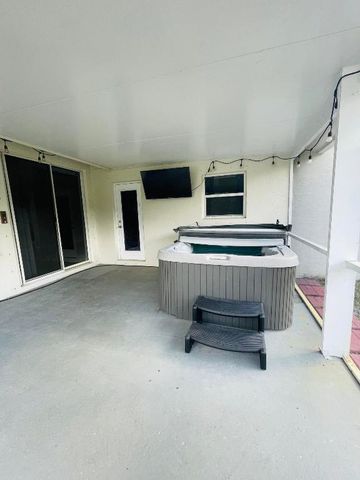 13218 86th Road N, Loxahatchee, FL 33470