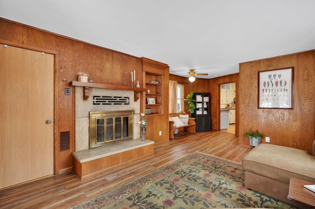 505 Valhigh Road, West Des Moines, IA 50265