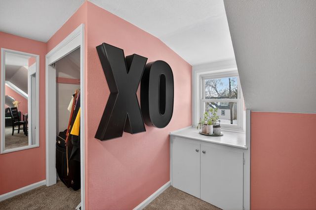 505 Valhigh Road, West Des Moines, IA 50265