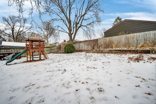 505 Valhigh Road, West Des Moines, IA 50265