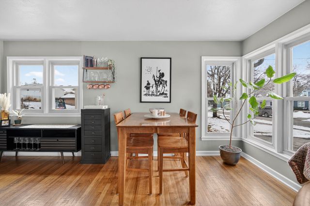 505 Valhigh Road, West Des Moines, IA 50265