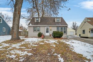 505 Valhigh Road, West Des Moines, IA 50265