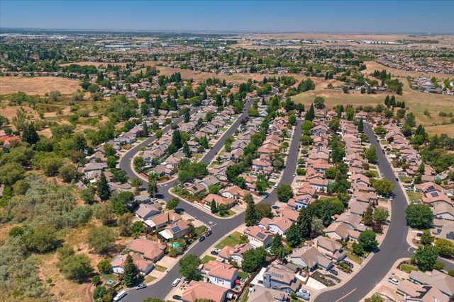 2835 Augusta Ct, Rocklin, CA 95765