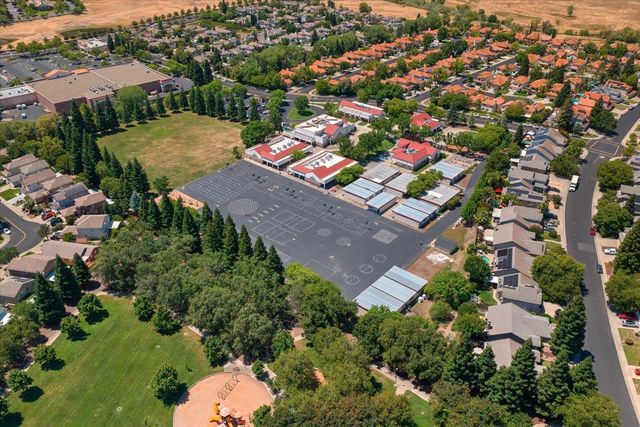 2835 Augusta Ct, Rocklin, CA 95765
