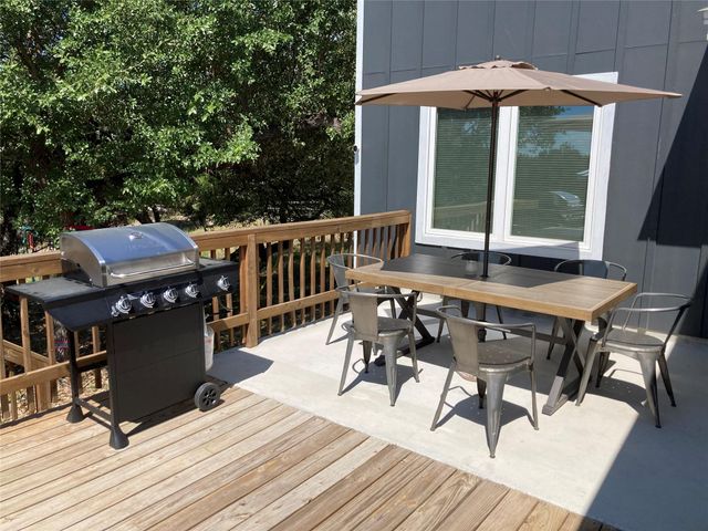 1240 Canyon SHRS, Canyon Lake, TX 78133