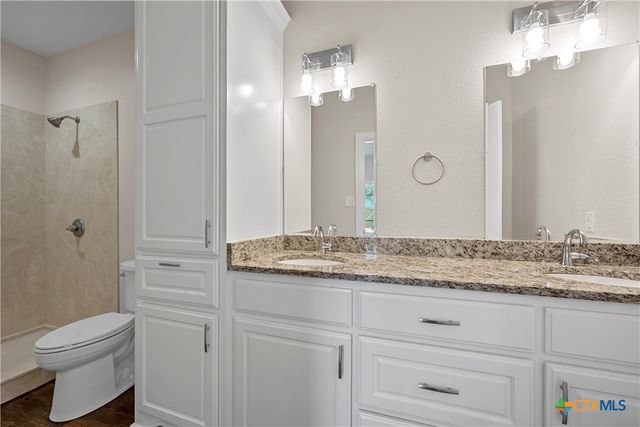 805 N Main Street, Mcgregor, TX 76657