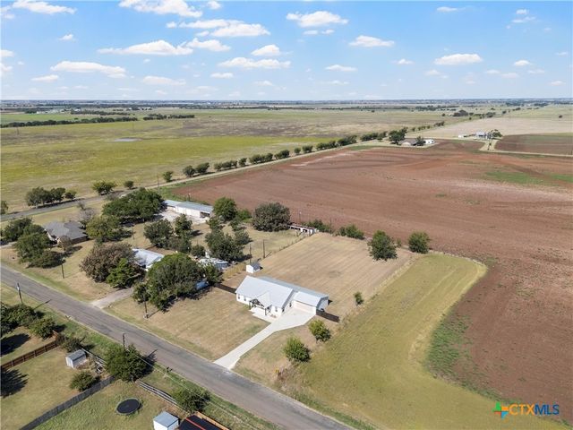 805 N Main Street, Mcgregor, TX 76657