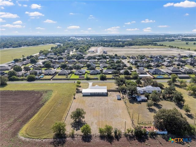 805 N Main Street, Mcgregor, TX 76657