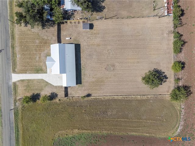 805 N Main Street, Mcgregor, TX 76657