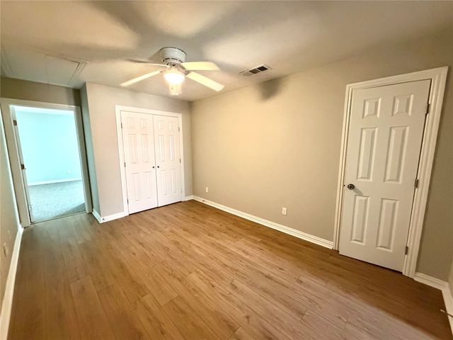 2324 Bloomfield Drive, Arlington, TX 76012