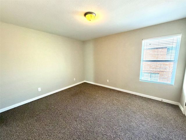 2324 Bloomfield Drive, Arlington, TX 76012