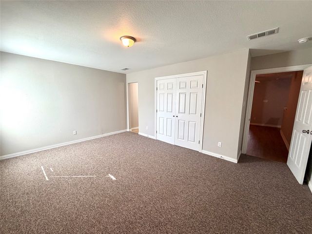 2324 Bloomfield Drive, Arlington, TX 76012