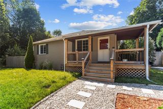 9 Kitchener Road, Johnston, RI 02919