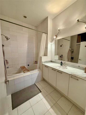 2001 Meridian Ave 417, Miami Beach, FL 33139