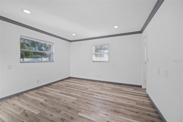 1820 MISSISSIPPI AVE NE, St Petersburg, FL 33703