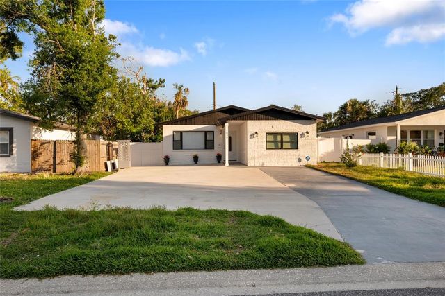 1820 MISSISSIPPI AVE NE, St Petersburg, FL 33703
