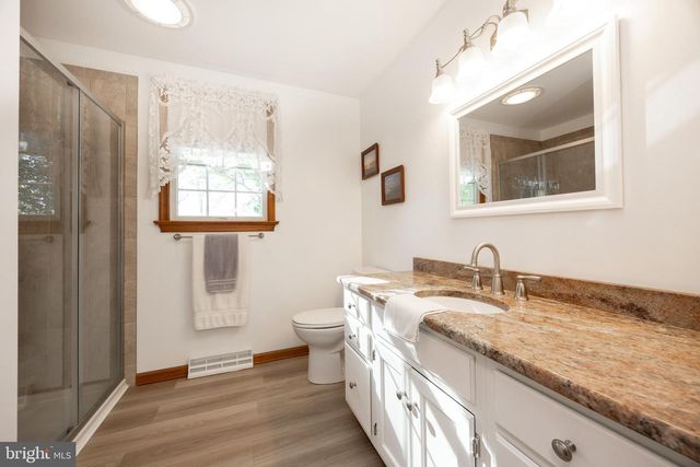2951 BURTON DR, Gilbertsville, PA 19525