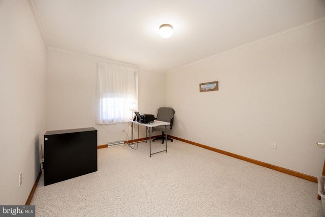 2951 BURTON DR, Gilbertsville, PA 19525