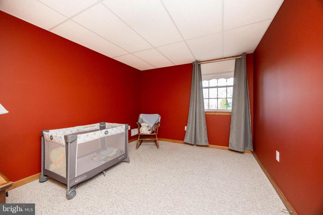 2951 BURTON DR, Gilbertsville, PA 19525