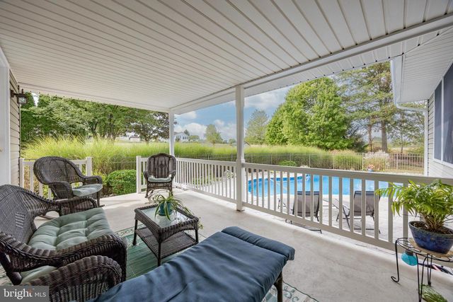 2951 BURTON DR, Gilbertsville, PA 19525