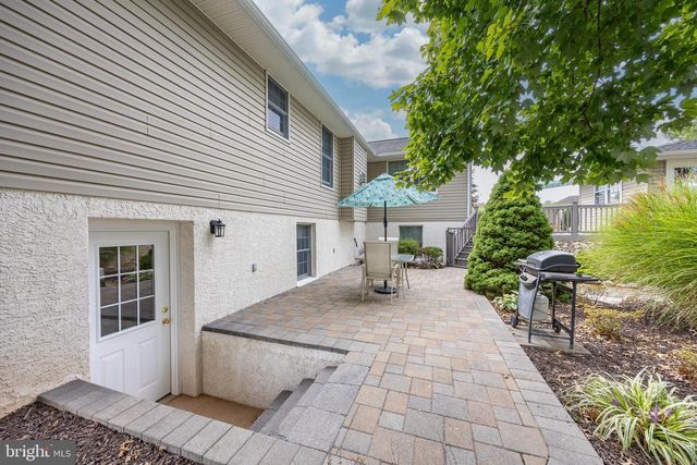 2951 BURTON DR, Gilbertsville, PA 19525