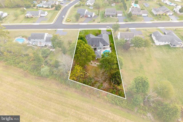 2951 BURTON DR, Gilbertsville, PA 19525