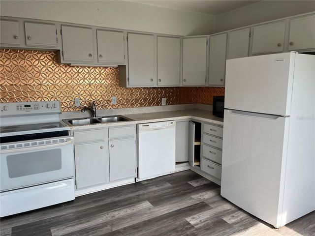 1206 E CANAL STREET, Mulberry, FL 33860
