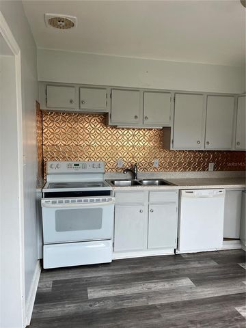 1206 E CANAL STREET, Mulberry, FL 33860