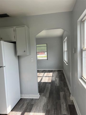 1206 E CANAL STREET, Mulberry, FL 33860