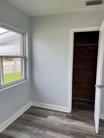 1206 E CANAL STREET, Mulberry, FL 33860
