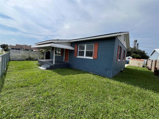 1206 E CANAL STREET, Mulberry, FL 33860