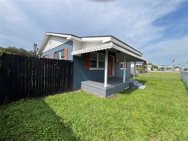 1206 E CANAL STREET, Mulberry, FL 33860