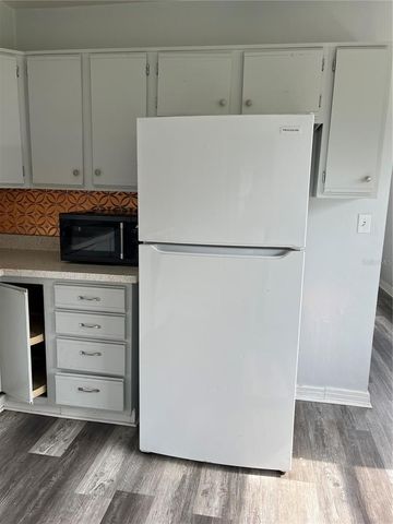 1206 E CANAL STREET, Mulberry, FL 33860