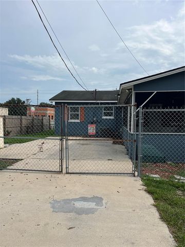 1206 E CANAL STREET, Mulberry, FL 33860
