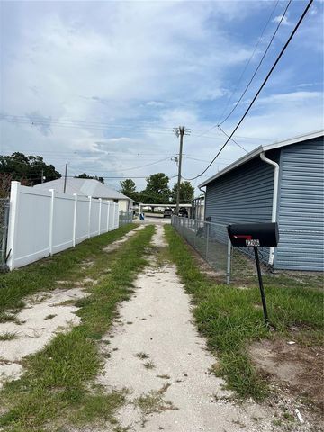 1206 E CANAL STREET, Mulberry, FL 33860