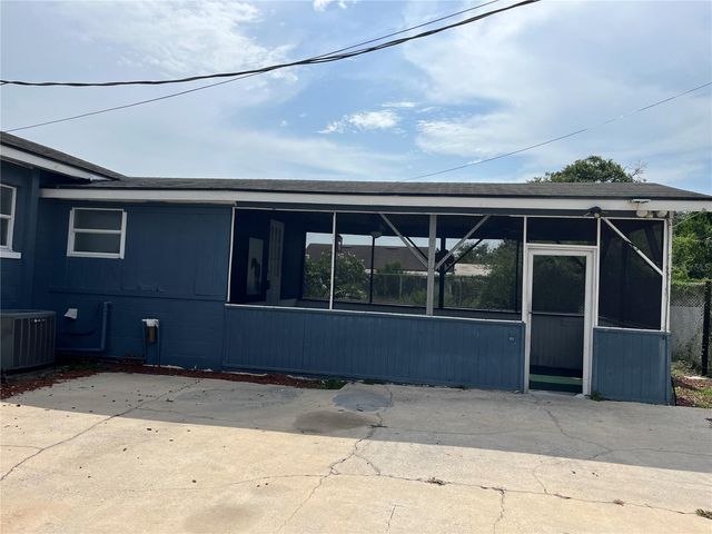 1206 E CANAL STREET, Mulberry, FL 33860