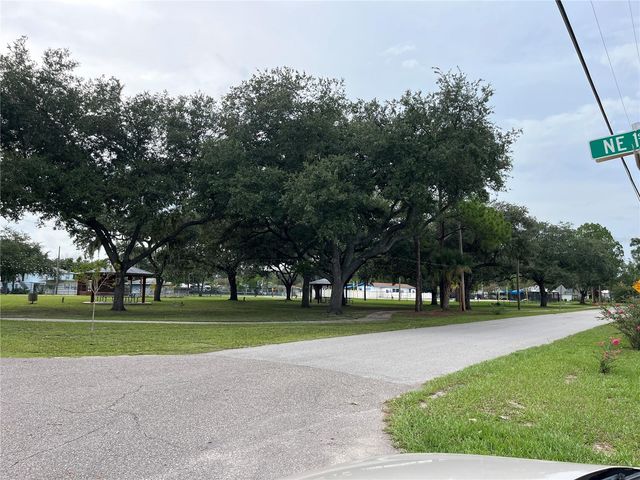 1206 E CANAL STREET, Mulberry, FL 33860