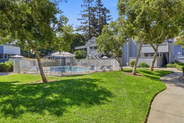 942 La Barbera Drive, San Jose, CA 95126