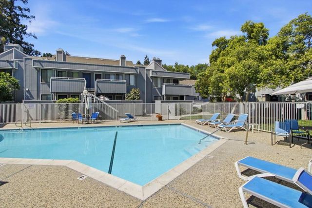 942 La Barbera Drive, San Jose, CA 95126